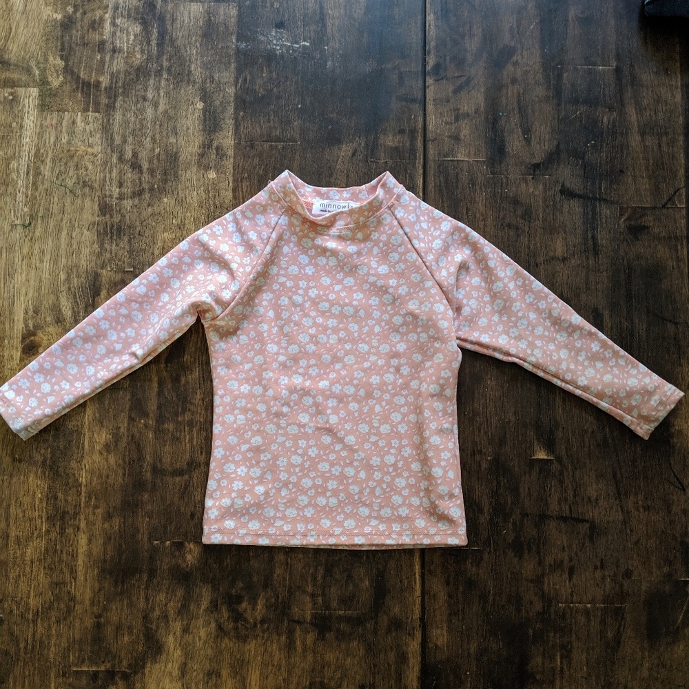 Minnow swim girls rash guard